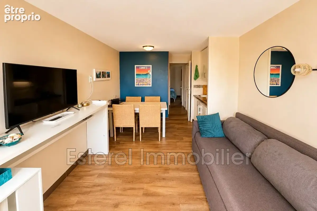 Appartement 2 pièces 27 m² à vendre à Cannes (06400) - photo 2