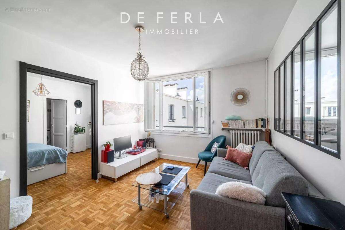 Appartement à PARIS-14E