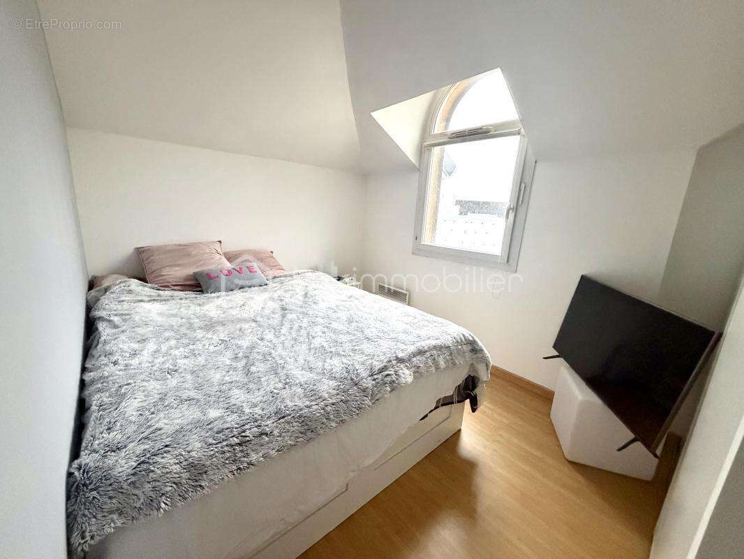 Appartement à SAVIGNY-LE-TEMPLE