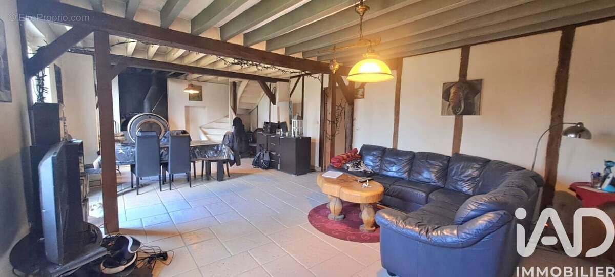 Photo 3 - Maison à CHEVILLON-SUR-HUILLARD