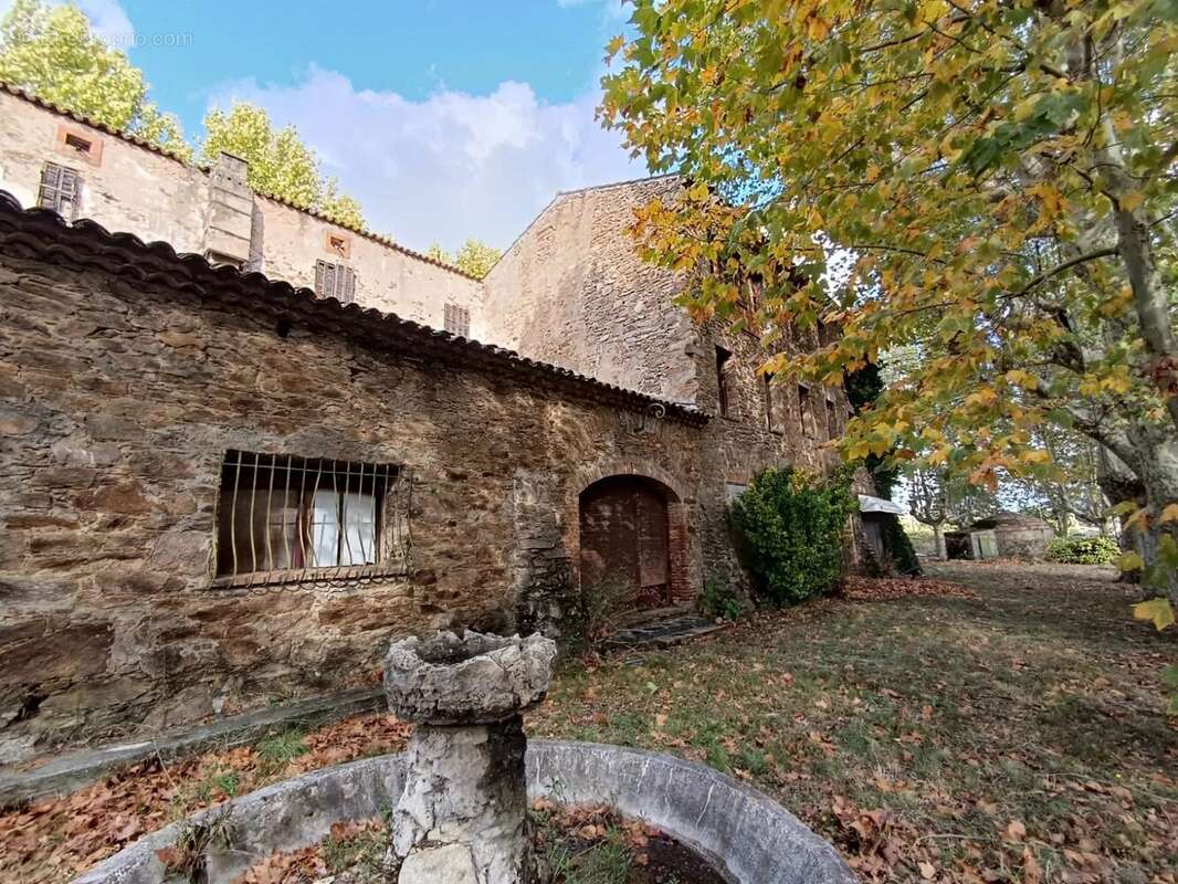 Maison à BORMES-LES-MIMOSAS