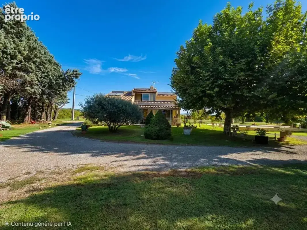 EXCLUSIVITE ! Propriété d'exception de 170 m² + véranda de 21 m2 sur 3 hectares avec piscine, box à chevaux & dépendances – Pert - photo 32