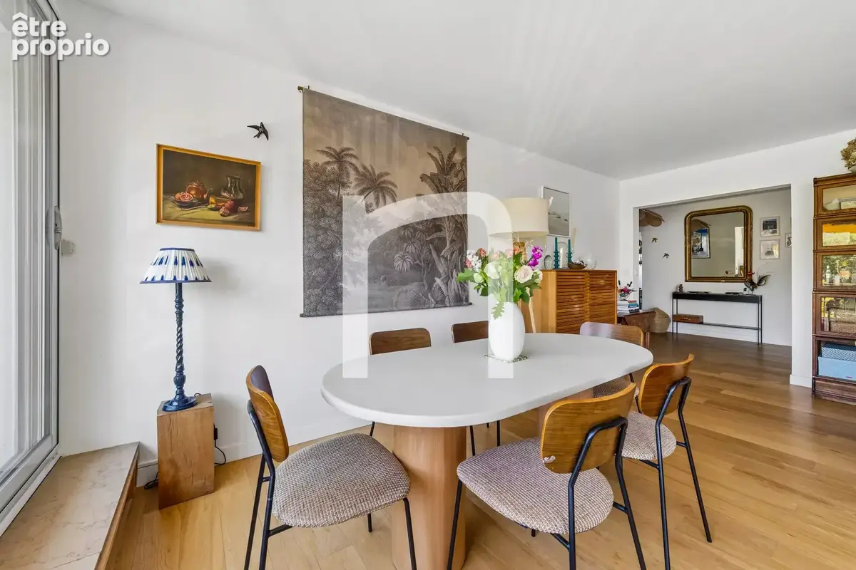 106m2 3 ch au 4ème étage sur jardin balcons et box - photo 2