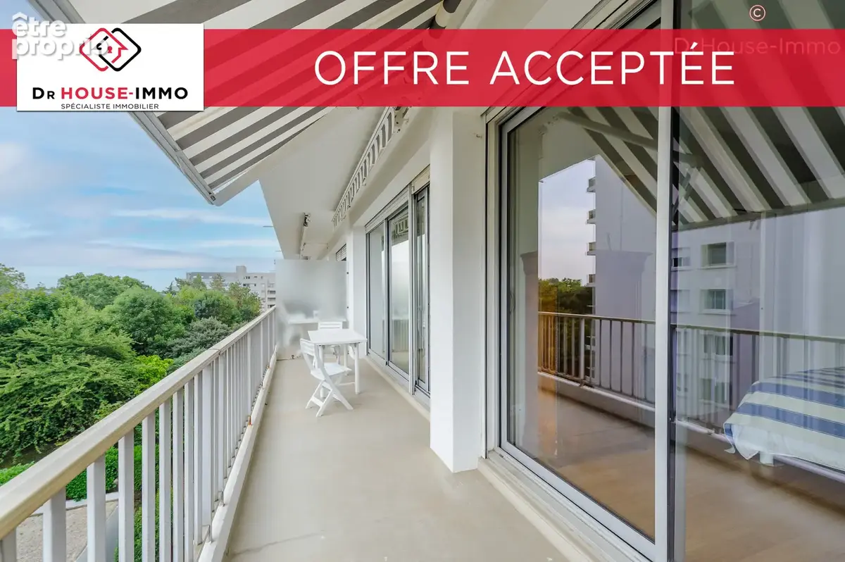 Appartement 3 pièces 82 m² à vendre à La Rochelle (17000) - photo 1