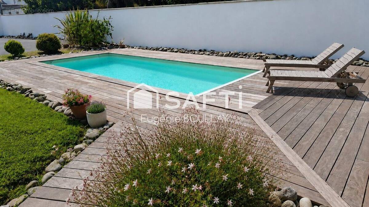 Photo 1 - Maison à ANGLET