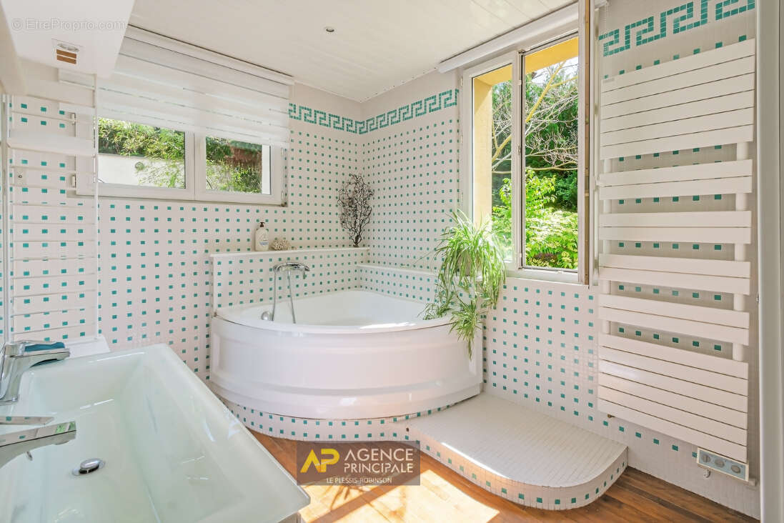 Appartement à FONTENAY-AUX-ROSES