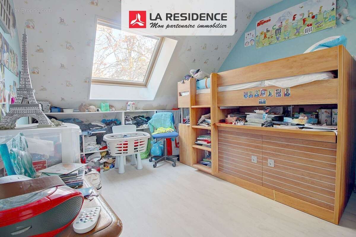 Maison à MOUSSEAUX-SUR-SEINE