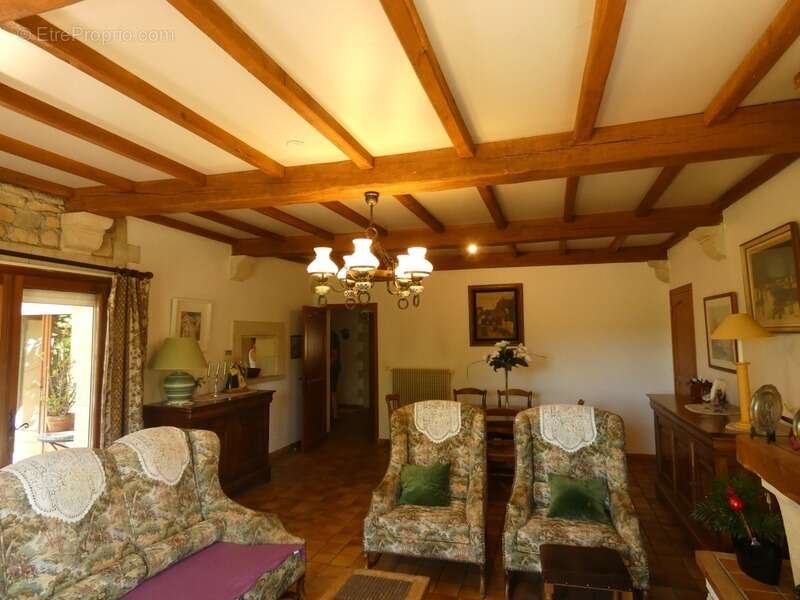 Maison à MOULES-ET-BAUCELS