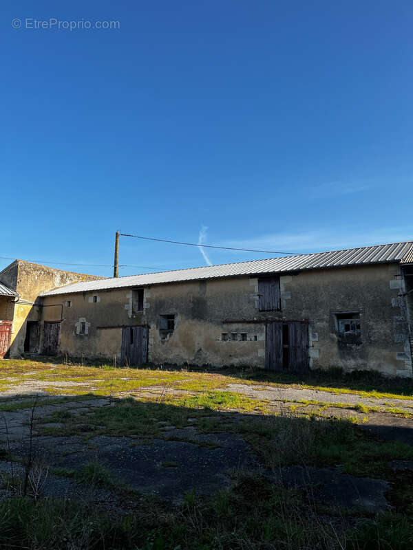 Maison à MIREBEAU