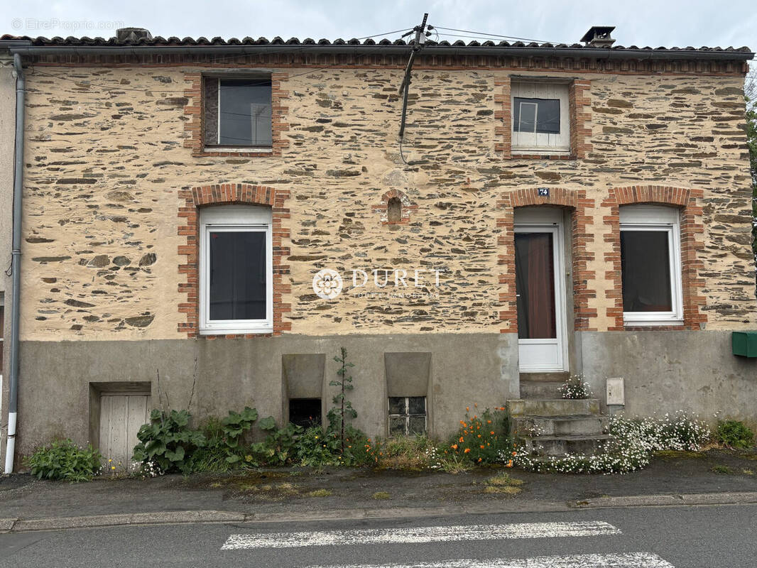 Maison à BEAUPREAU