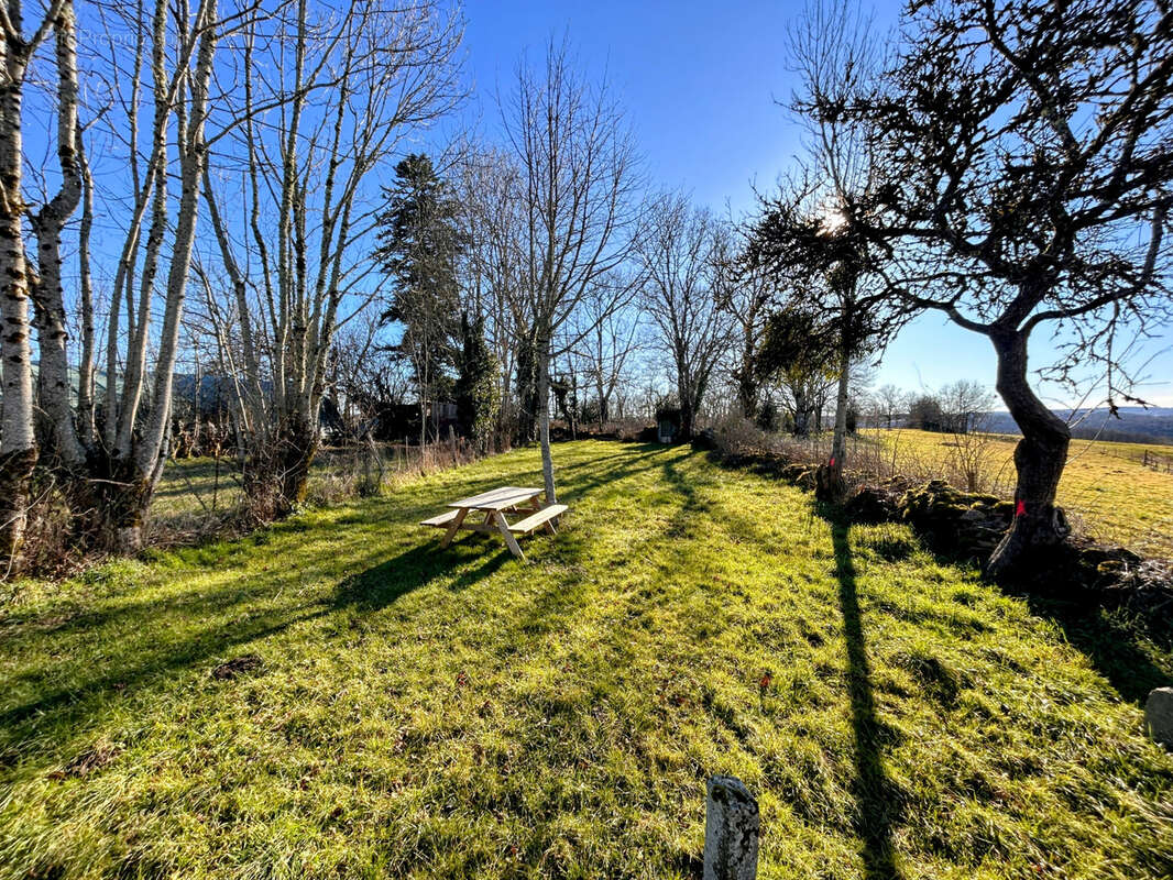 Maison à CHALVIGNAC