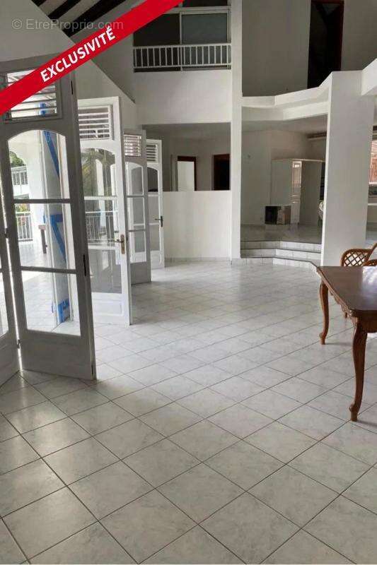 Maison à MORNE-A-L&#039;EAU