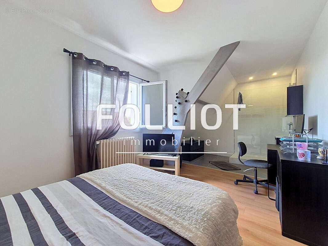 A VENDRE Superbe maison familiale de 9 pièces 170m² à Caen - photo 13