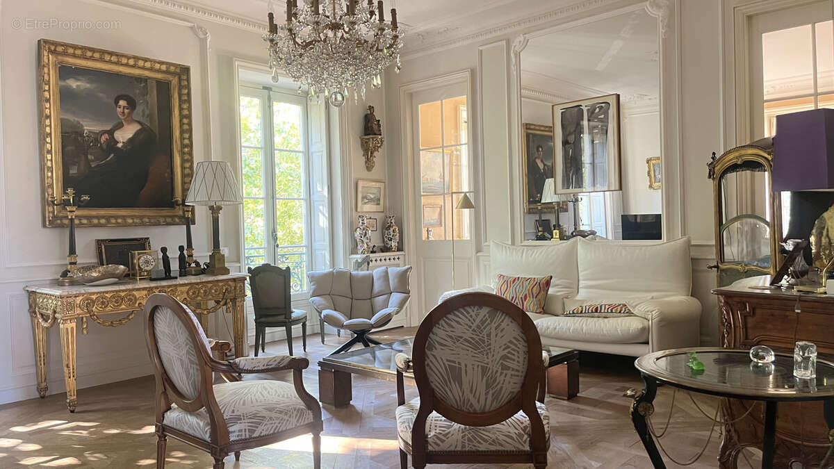 Appartement à NIMES