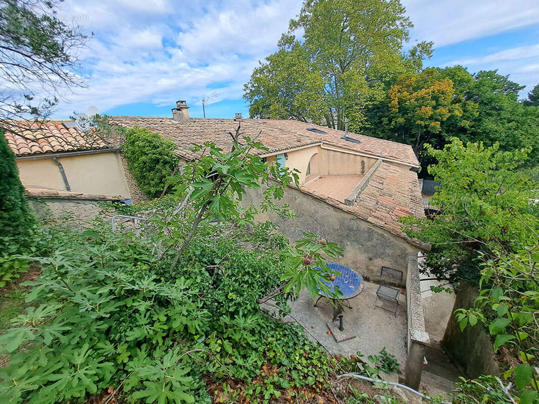 Maison à MALAUCENE