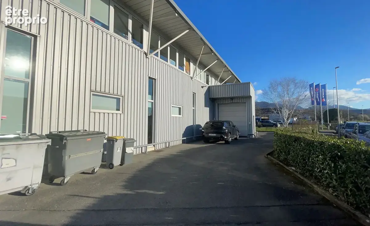 Local d'activité 640 m² Publier 74500 - photo 16
