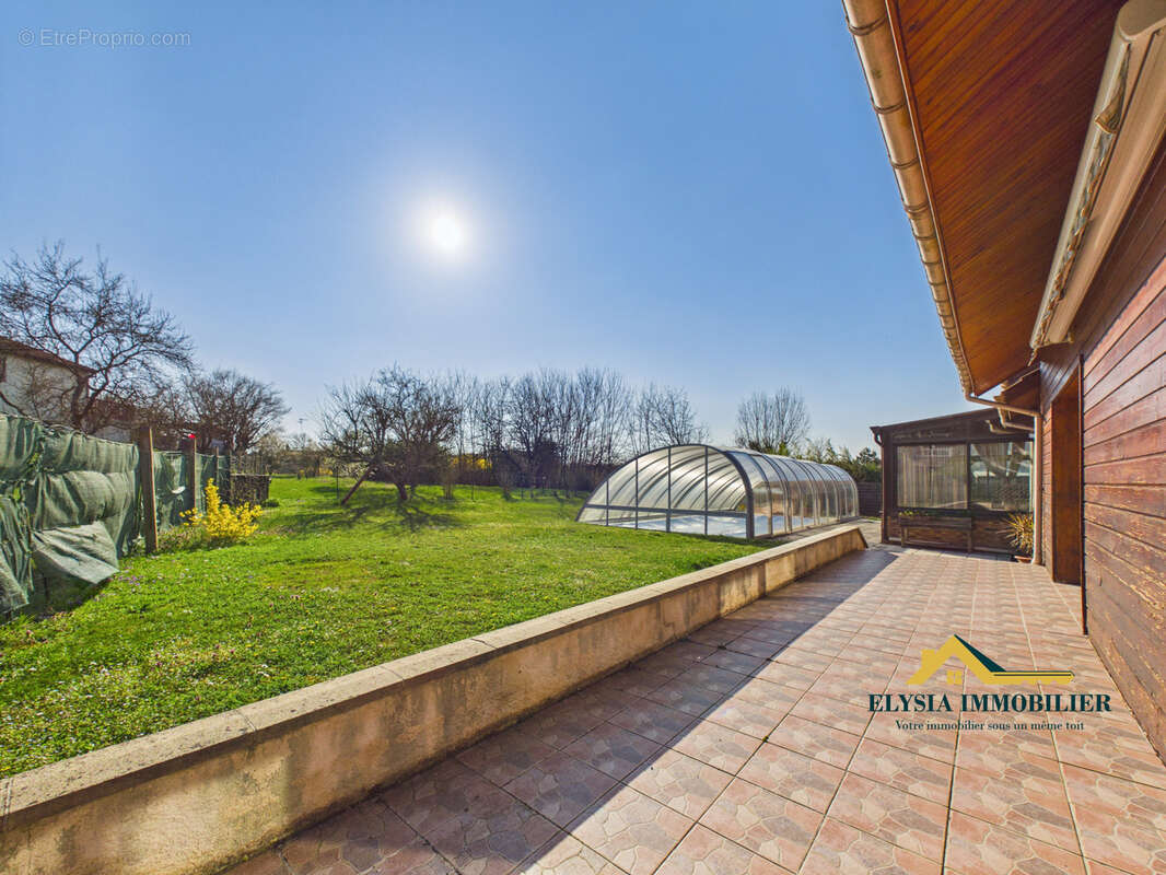 Maison à CHAUDENEY-SUR-MOSELLE