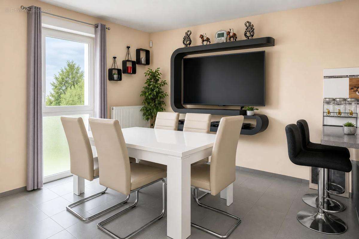Duplex de charme 5 pièces avec terrasse à Stains - photo 4