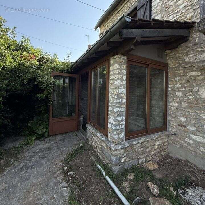 Maison familiale 132 m² - 4 chambres - Sous sol total - photo 18