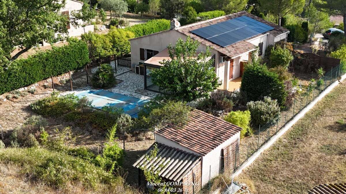 Maison à ESPARRON-DE-VERDON