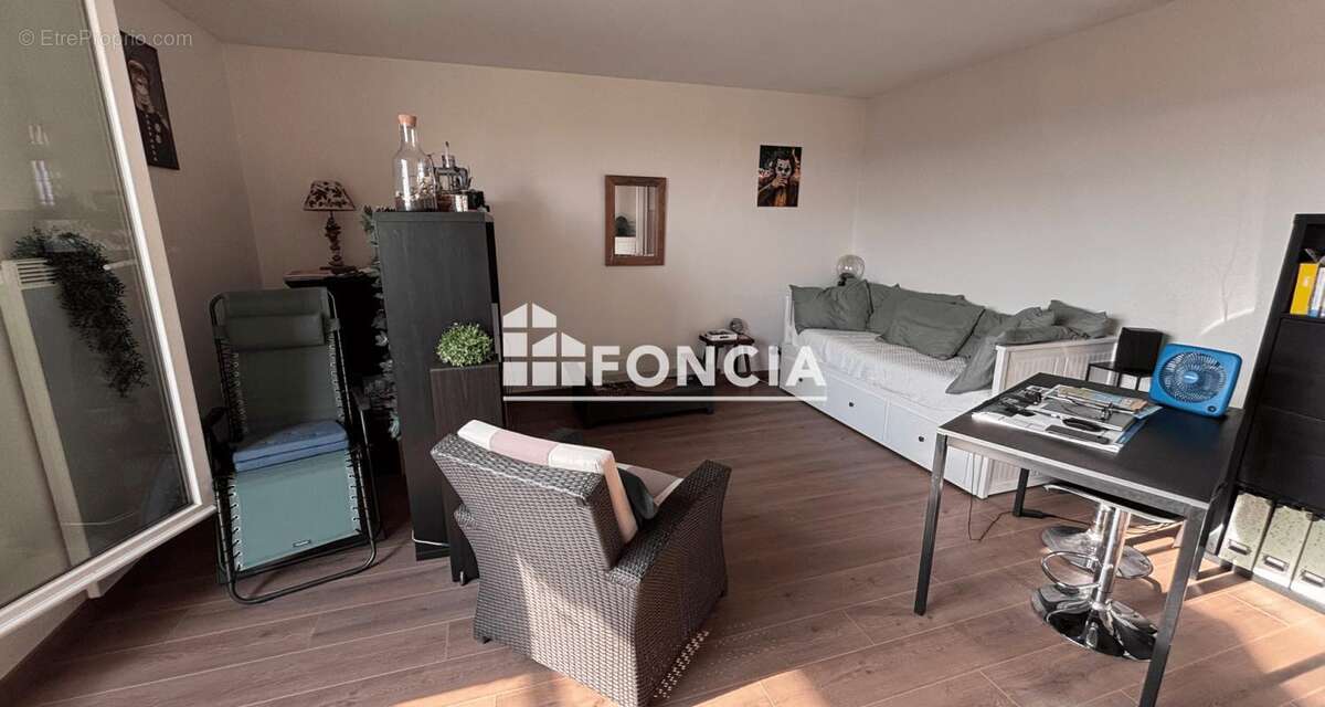 Appartement à SAINT-JEAN-DE-BRAYE