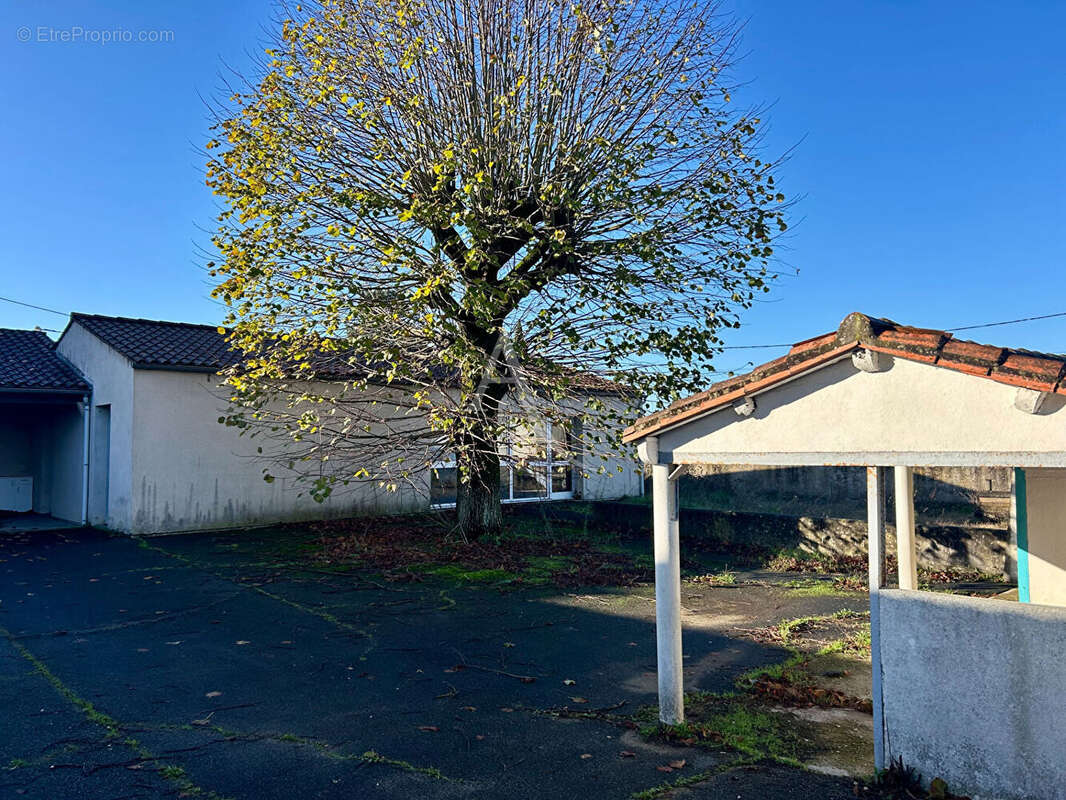 Maison à L'ILE-D'ELLE