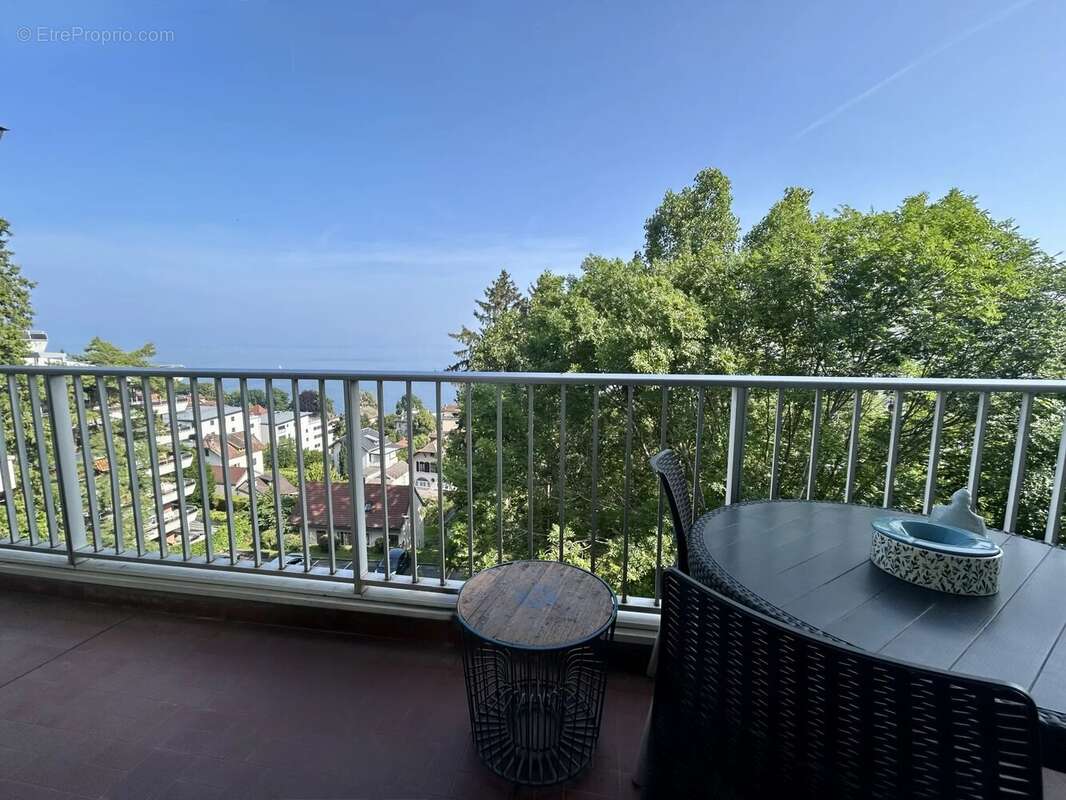Appartement à EVIAN-LES-BAINS