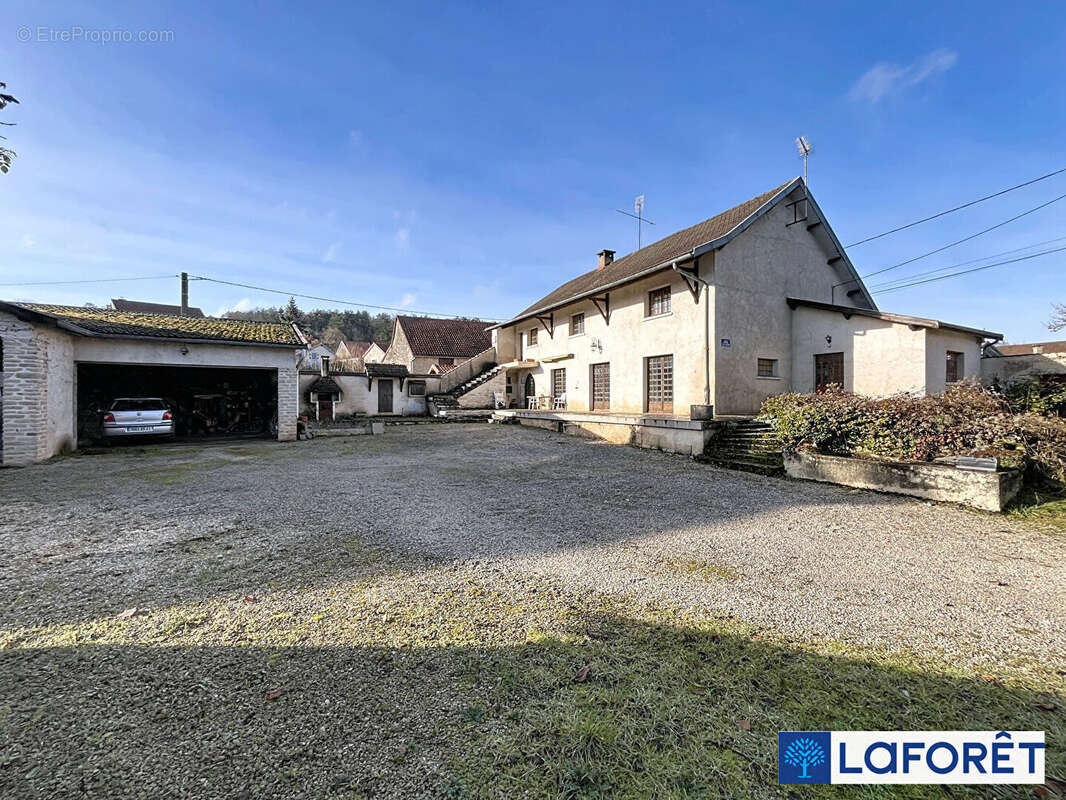 Maison à VILLEY-SUR-TILLE