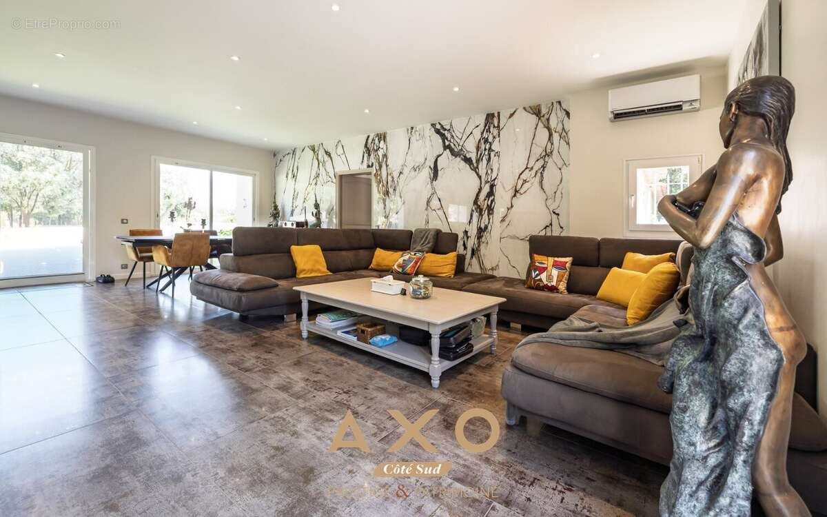 Mimet  propriété d'exception  360 m²  maison d'amis  piscine  parc de 8 000 m²  garage - vue sainte-victoire - 1 800 000 - photo 4