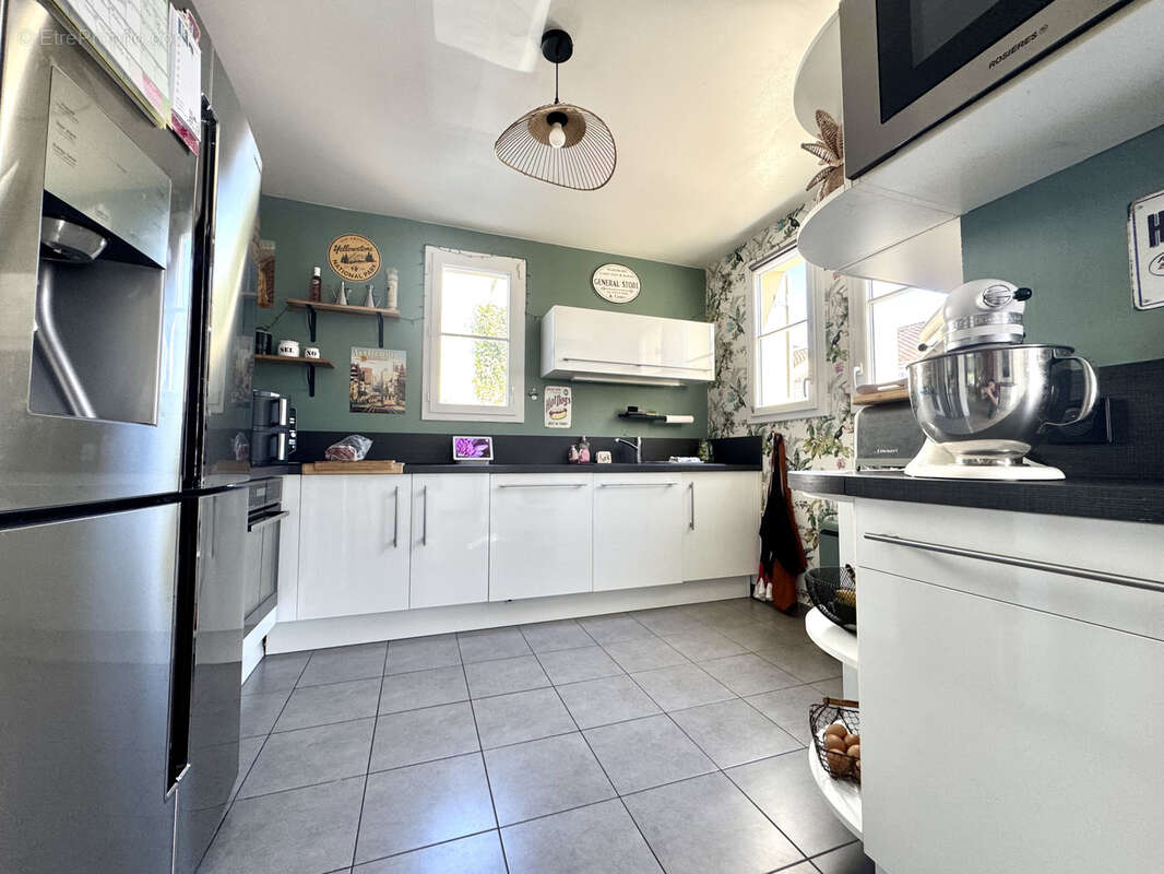 Maison à MAGNY-LE-HONGRE