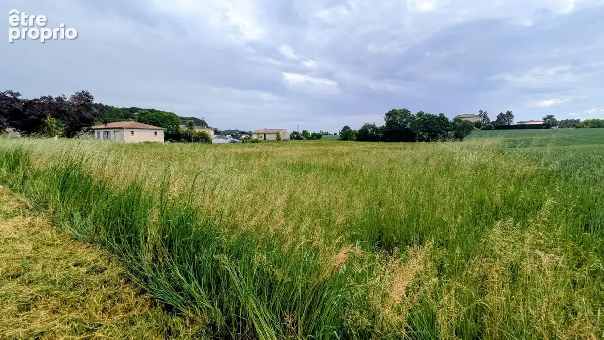 Terrain 828 m² à Bon-Encontre  - photo 4