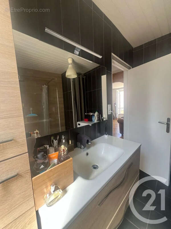 Appartement 75 m² à Aurillac  - photo 5
