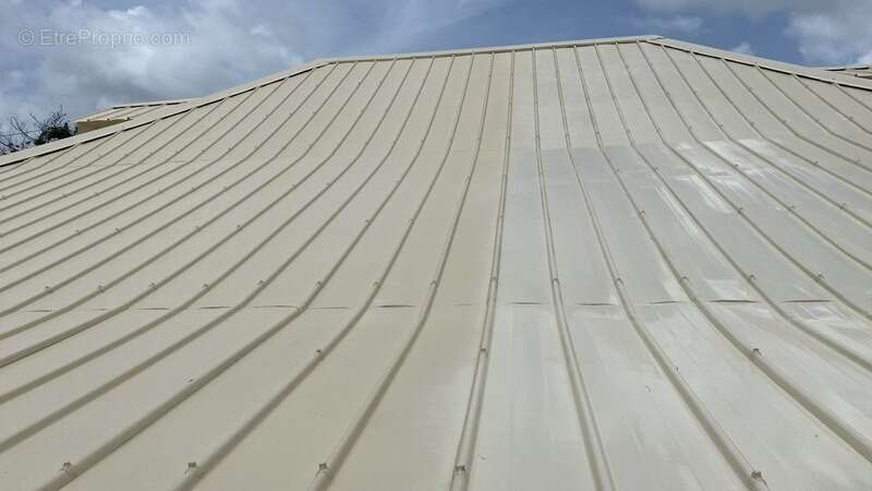 Maison à REMIRE-MONTJOLY