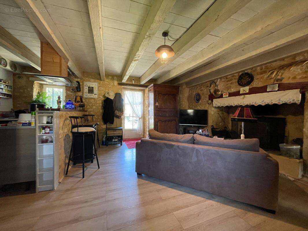 Maison à SAINTE-ALVERE