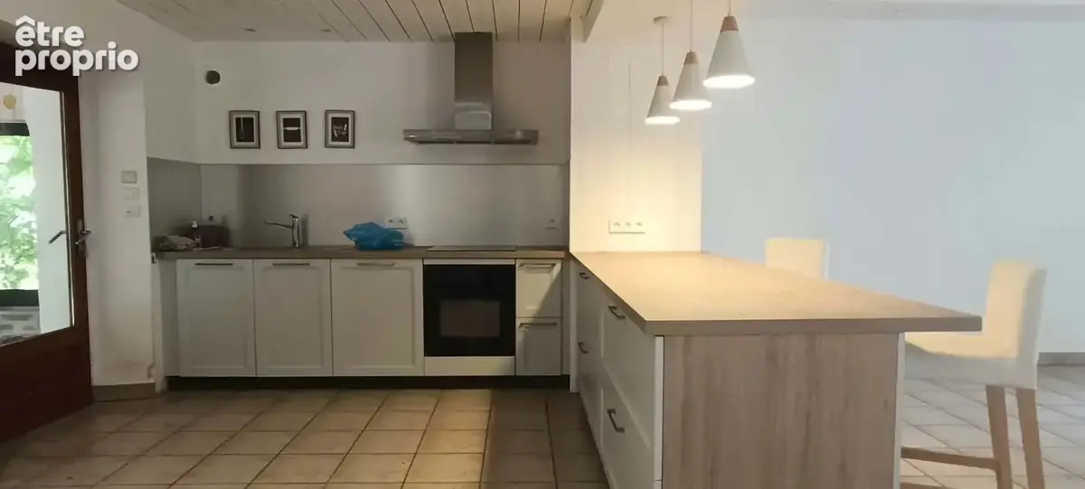 Maison en pierre avec garage - photo 4