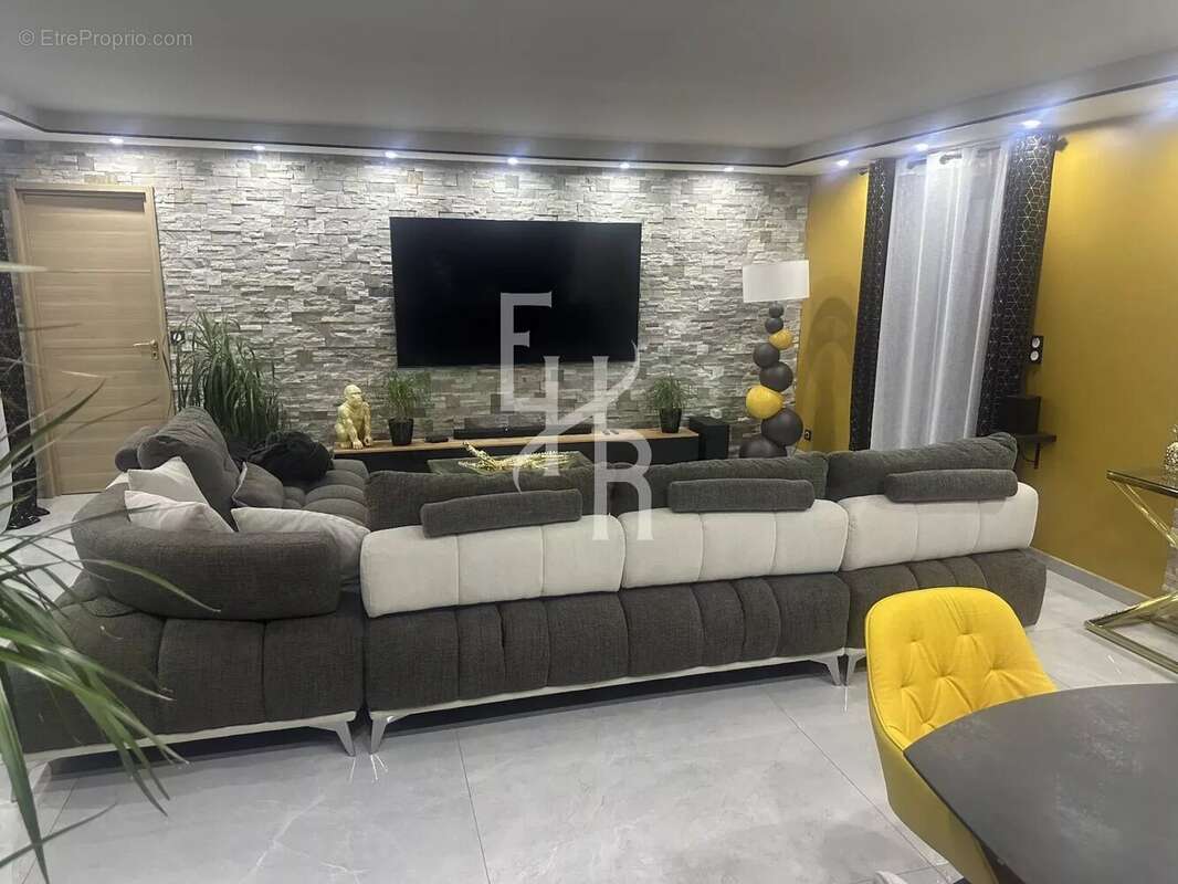 Maison à PLAN-D&#039;AUPS-SAINTE-BAUME