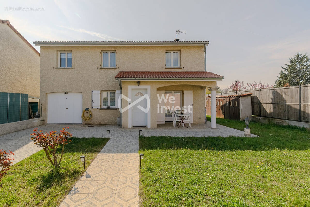 Maison à VAULX-EN-VELIN