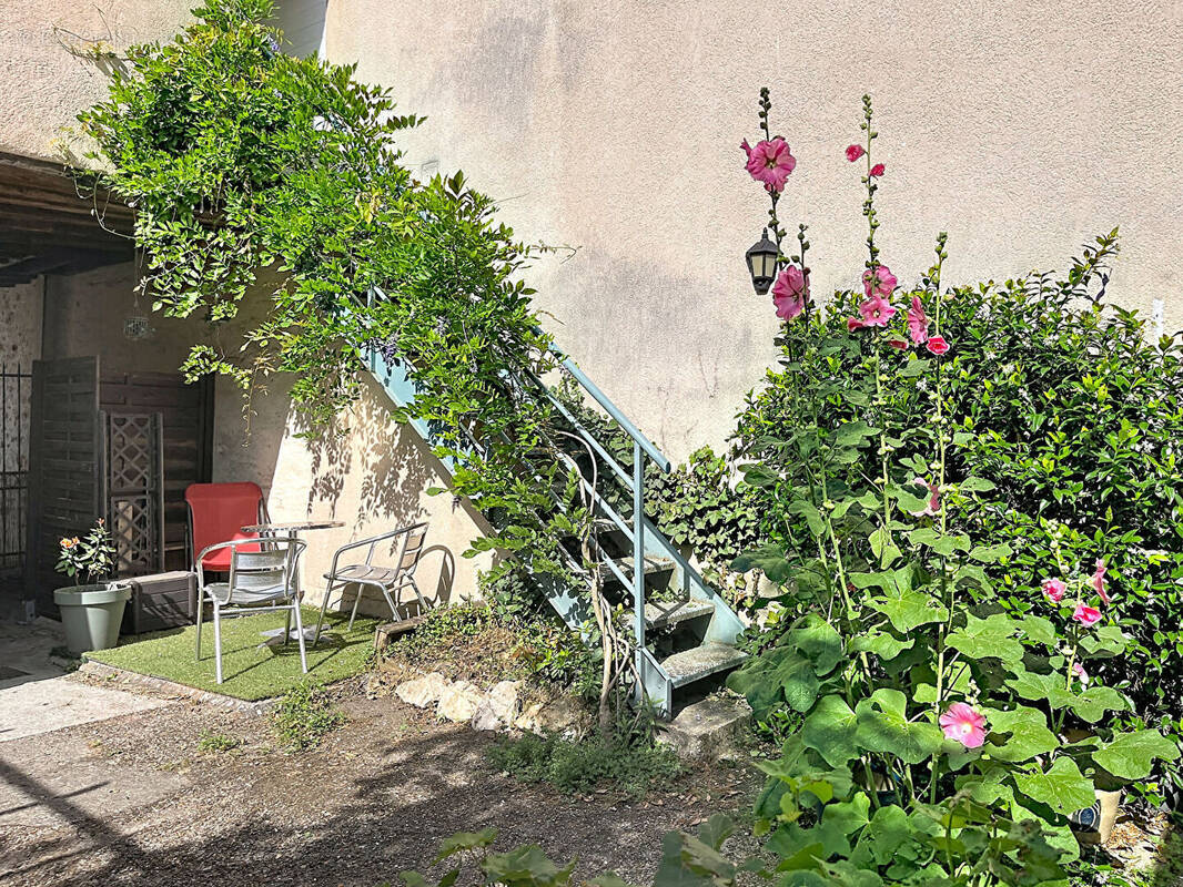 Appartement à NEAUPHLE-LE-CHATEAU