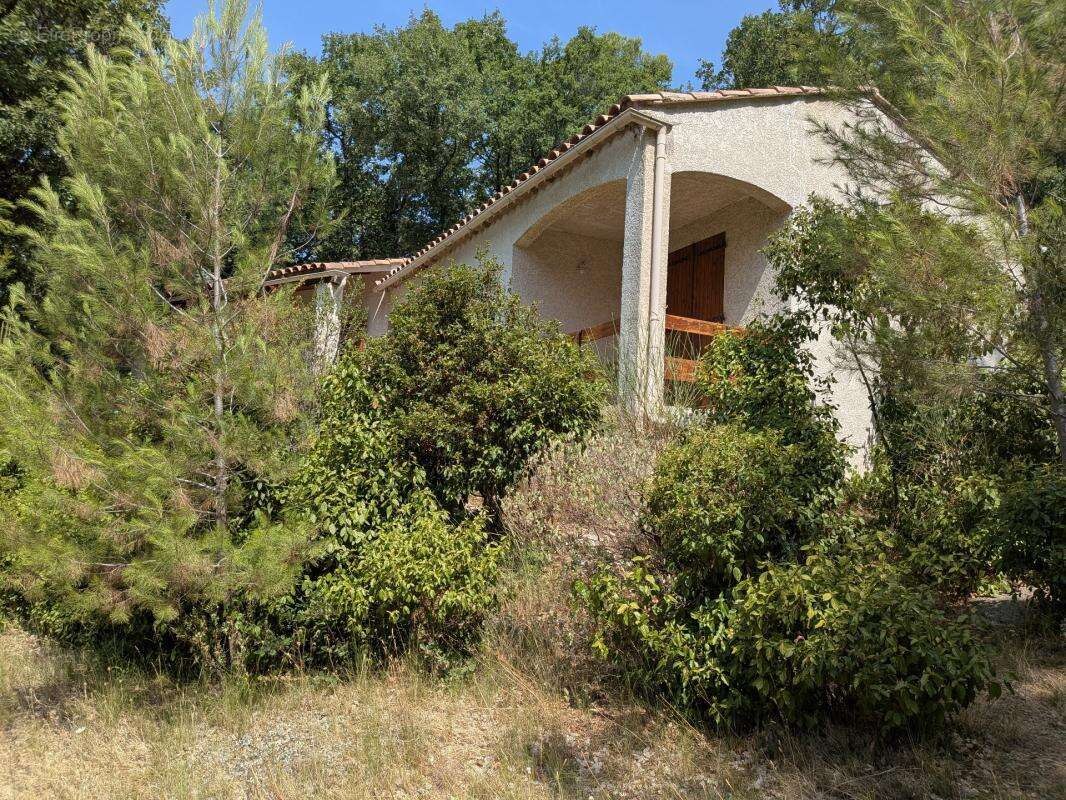Maison de 90m2 sur jardin de 2020m2 à BESSE SUR ISSOLE (83) - photo 23