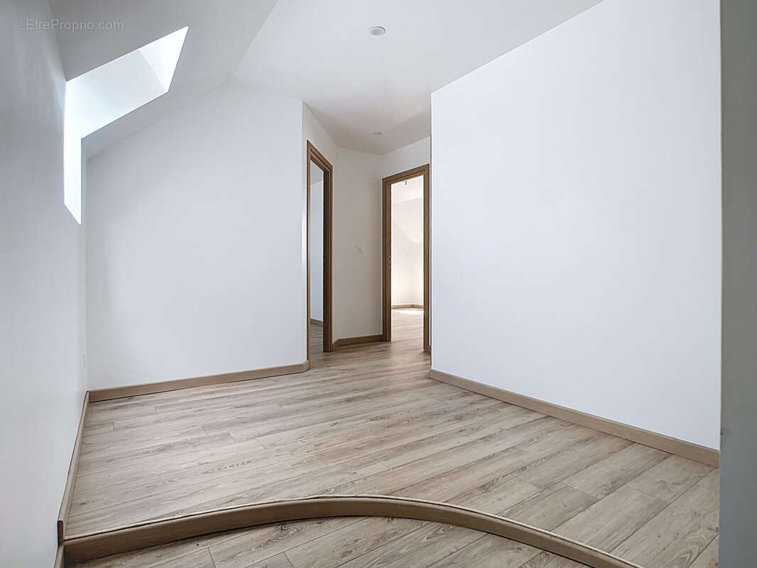 Maison à MONTMIRAIL