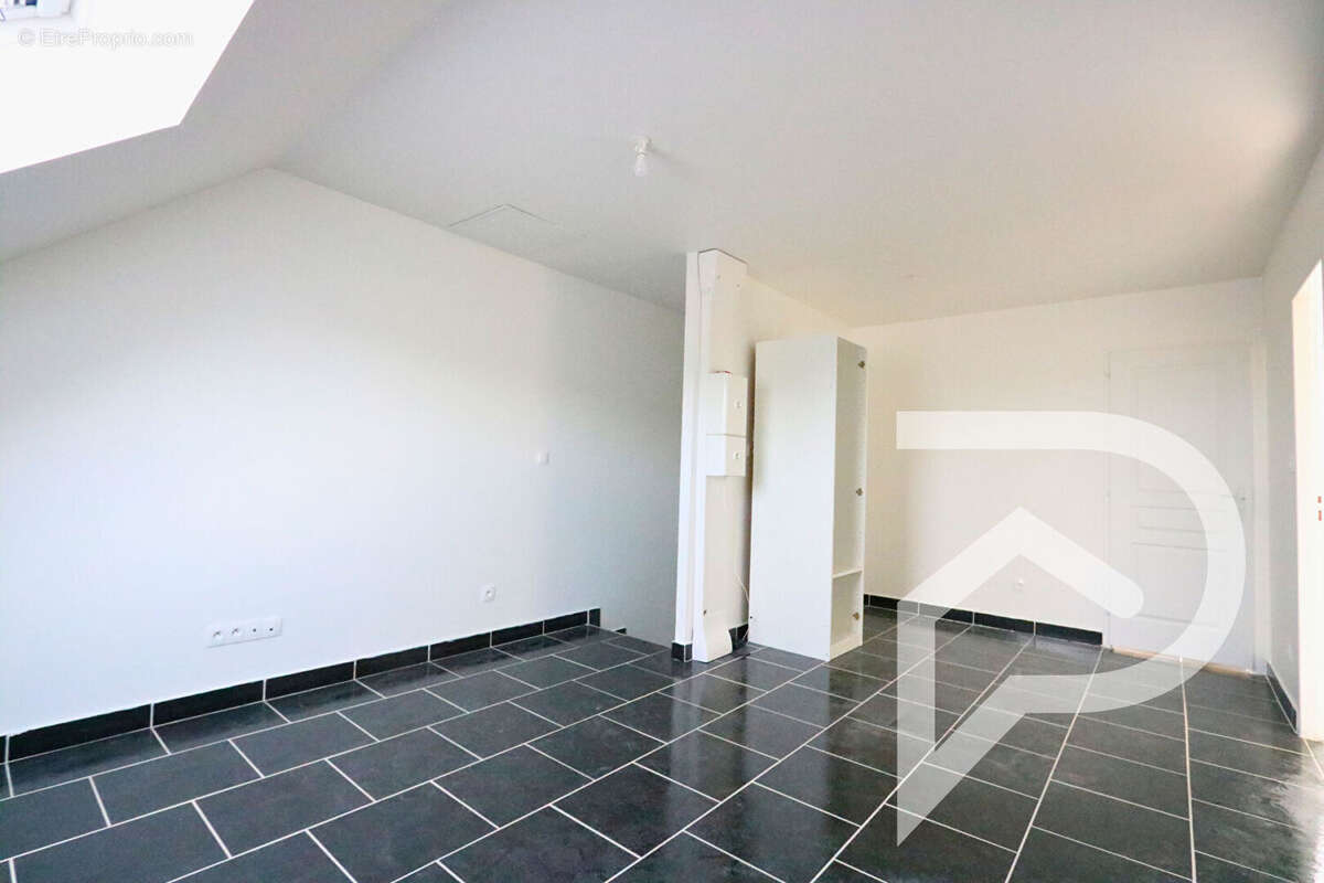 Maison à PONT-SAINTE-MAXENCE