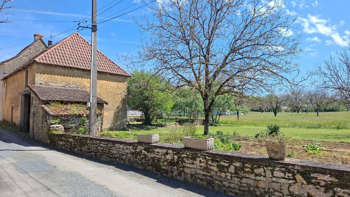 Maison à EXCIDEUIL