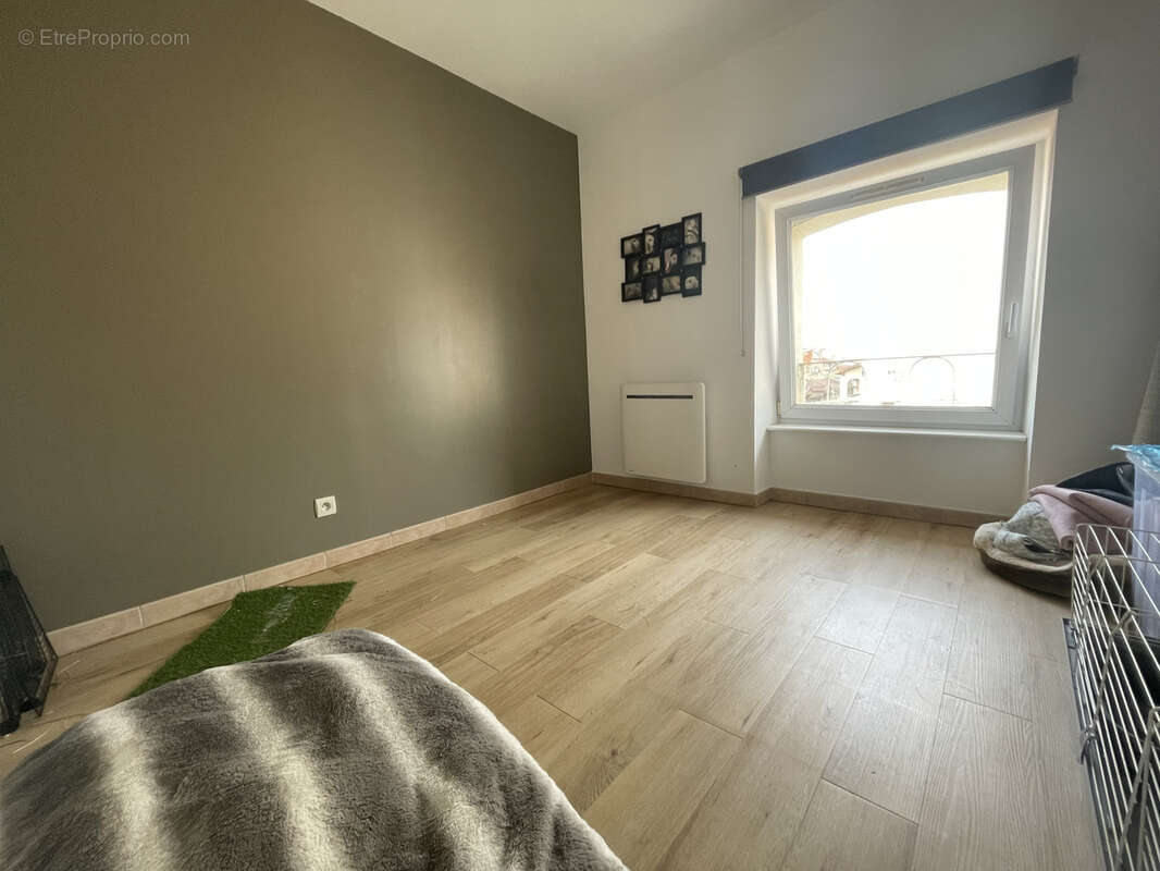 Appartement à BOURG-DE-PEAGE