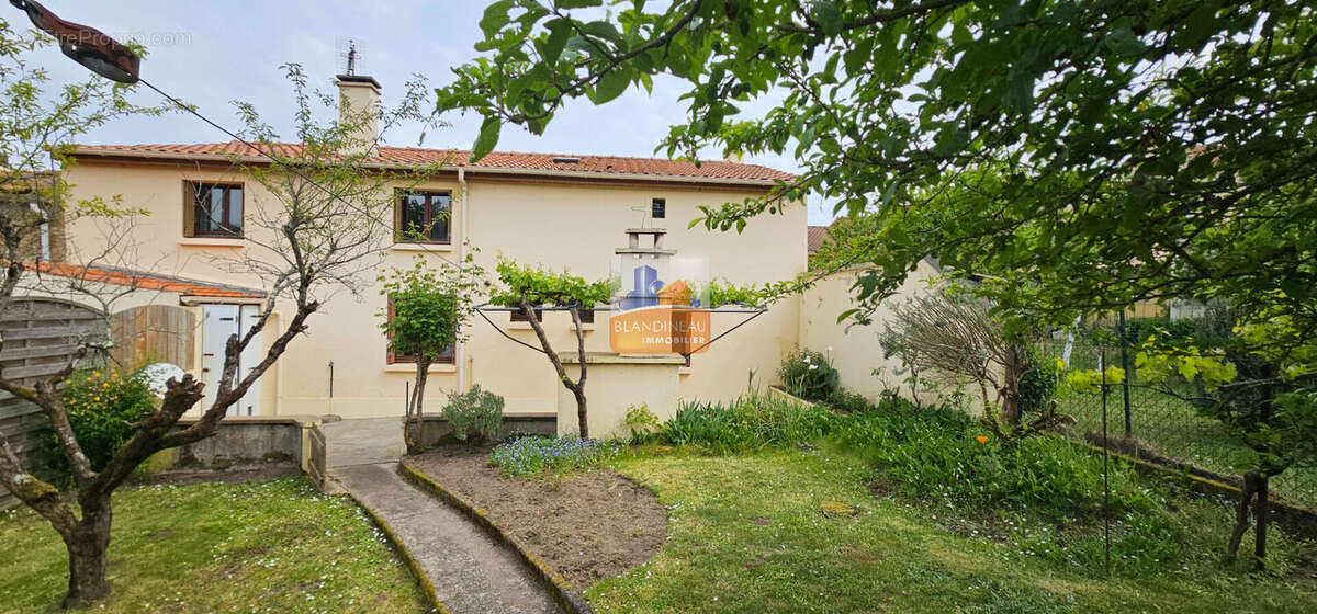 Maison à SAINT-JEAN-DE-BOISEAU