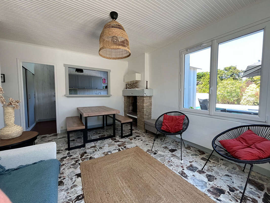 Maison à LA BREE-LES-BAINS