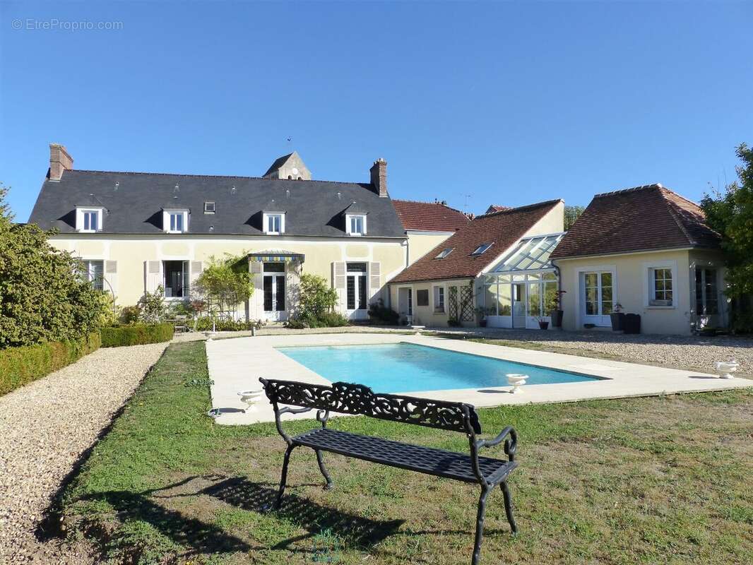 Maison à BOURAY-SUR-JUINE