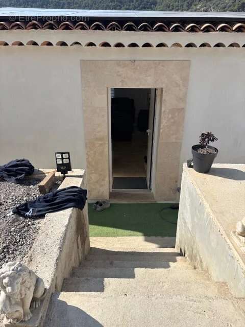 Maison à TOURRETTE-LEVENS