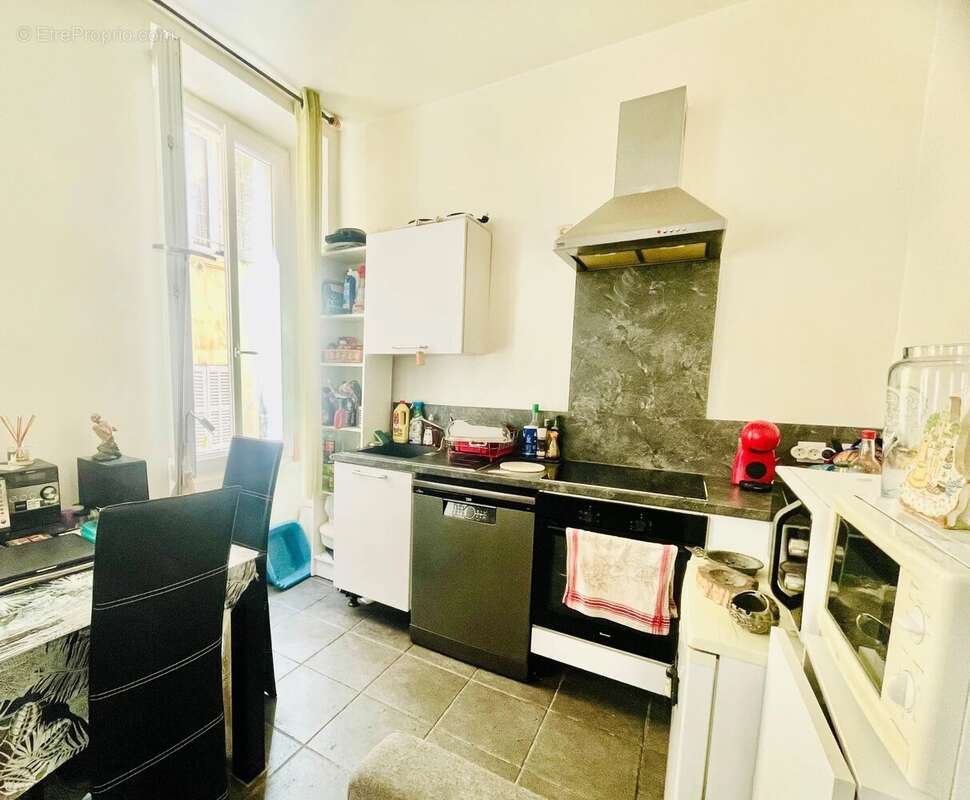 Appartement à MARSEILLE-2E