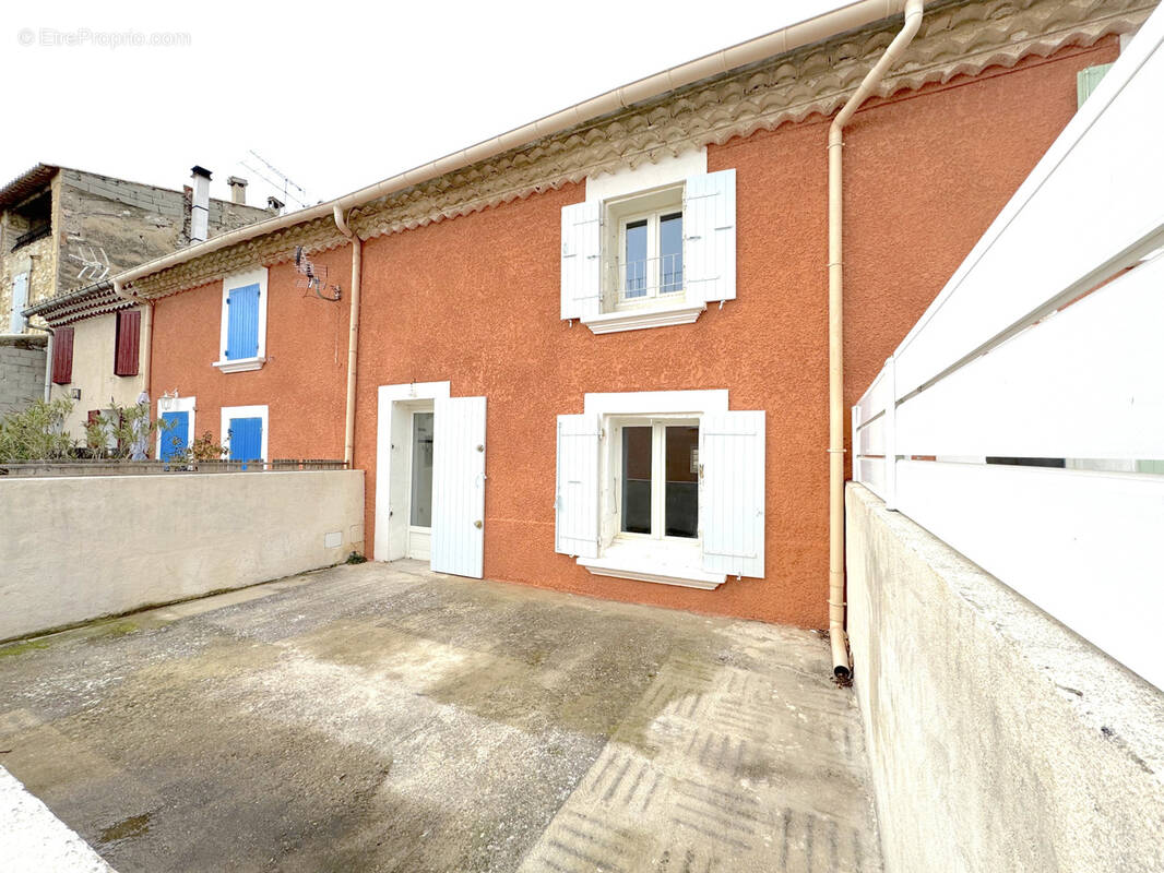 Maison à CAUMONT-SUR-DURANCE