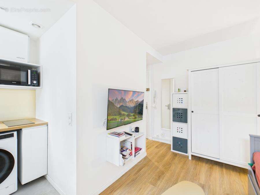 Appartement à PARIS-14E